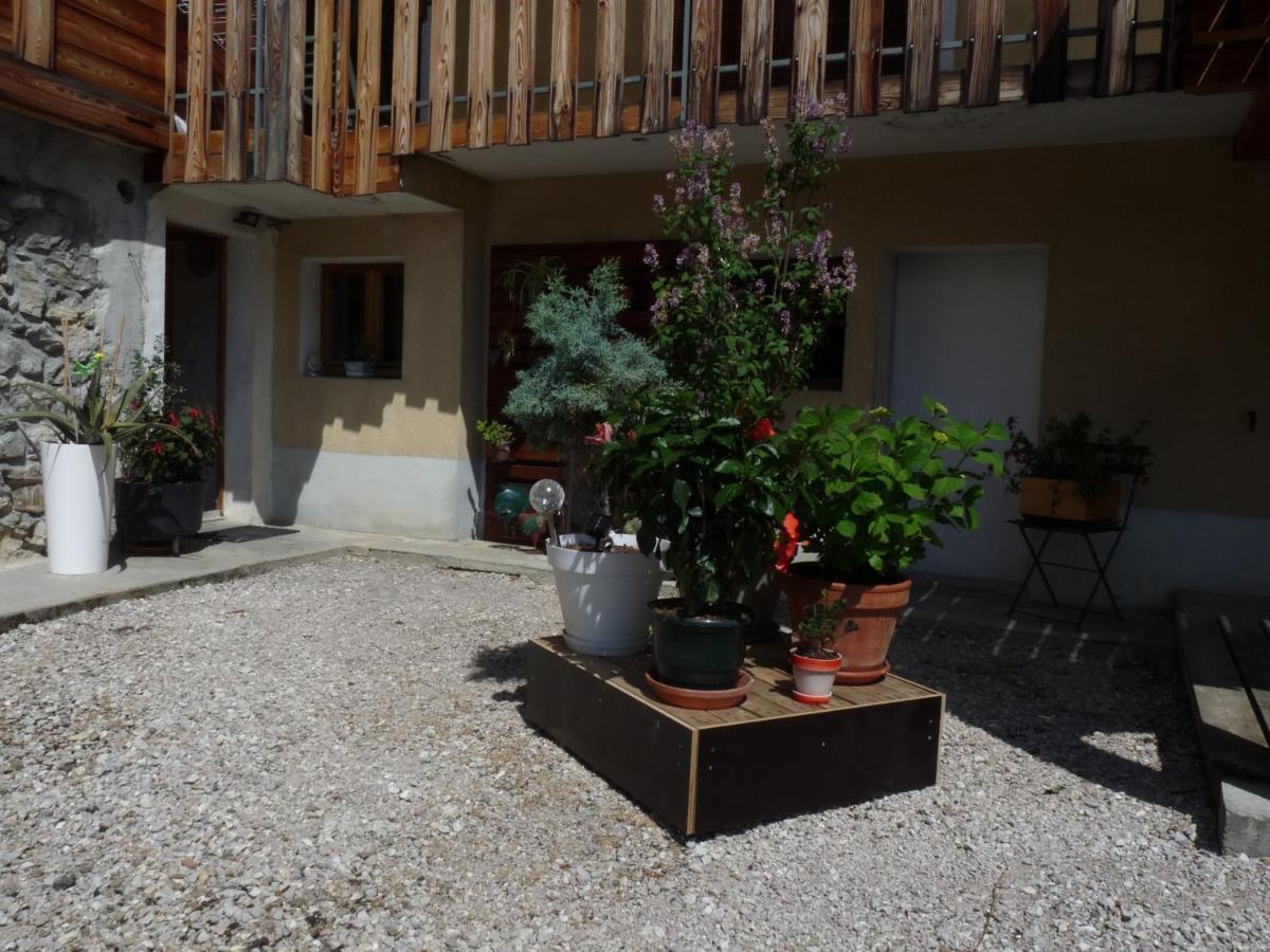 "Namaste" Chambre Zen Au Calme Saint-Jean-dʼAulps Exteriér fotografie