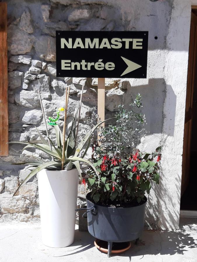 "Namaste" Chambre Zen Au Calme Saint-Jean-dʼAulps Exteriér fotografie